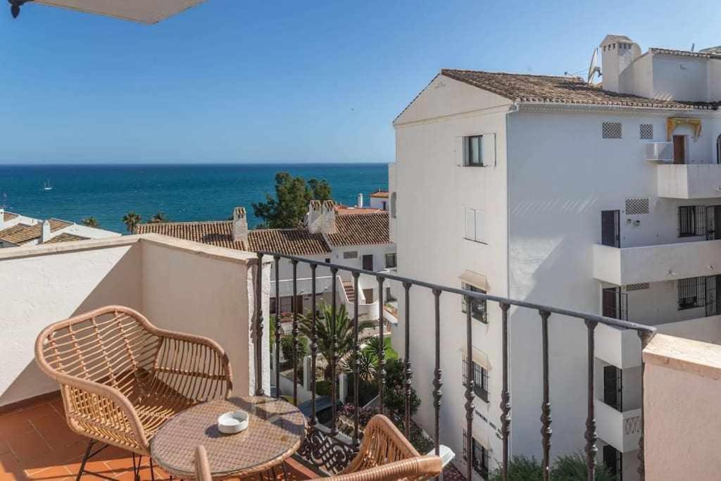 The Seven Seas Apartment